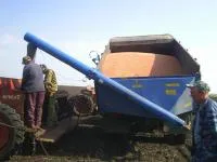 Автомобильный загрузчик сеялок АЗС-30