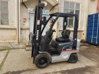 Вилочный погрузчик NISSAN L01M15