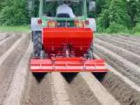 Картофелесажалка S-211