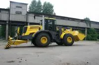 Универсальная дорожная машина К-702МВА-УДМ2